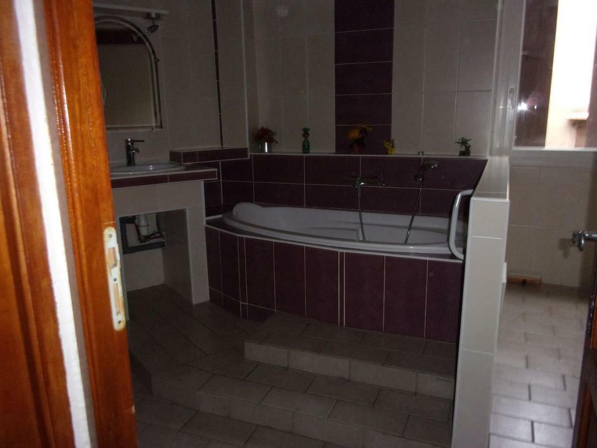Triplex Douillet Villa ลาร์ฌองทิแยร์ ภายนอก รูปภาพ