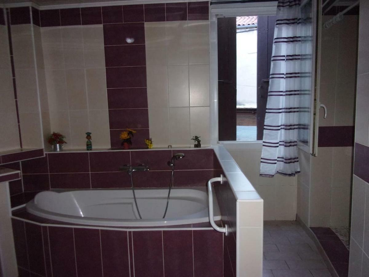 Triplex Douillet Villa ลาร์ฌองทิแยร์ ภายนอก รูปภาพ